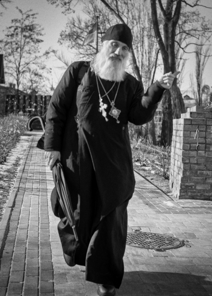 Monseigneur Ivan Beley, aumônier de la huitème centaine (Afgan)
