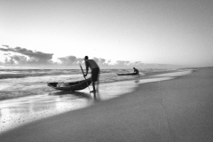 Madagascar 2016, men and sea.