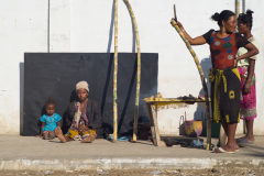 Traveling paintings, Tulear Madagascar 2019